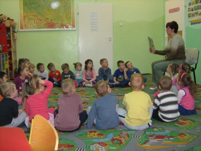 Czytanie dzieciom pomaga w rozwoju [zdjęcia]