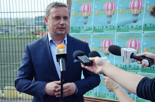 Dariusz Kubiak opowiada o konkursie plastycznym z okazji Dnia Dziecka