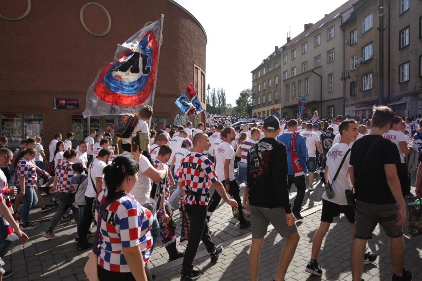 Zobacz listę TOP15 miejscowości, w których mieszkają kibice...