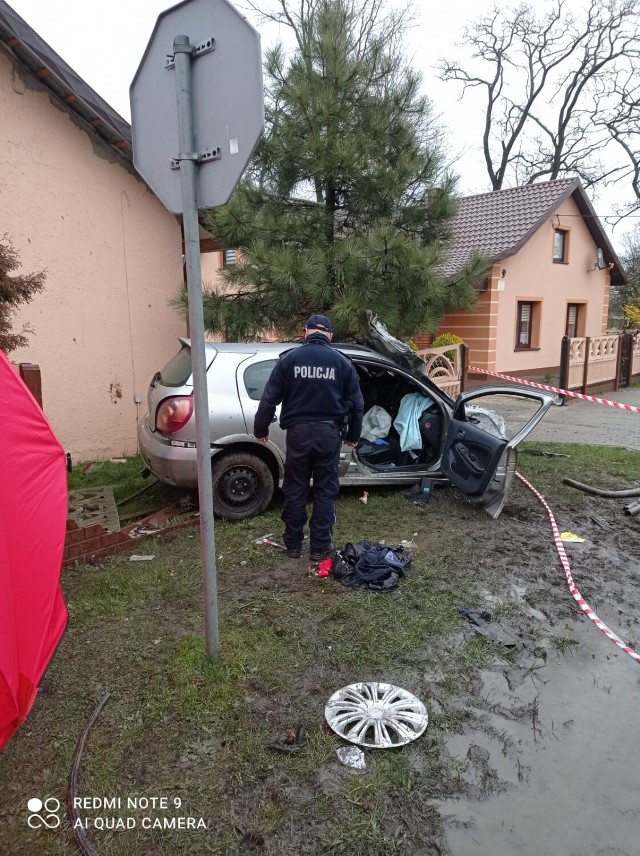 Śmiertelny wypadek w Nowej Wsi. Nie żyje 34-letni kierowca