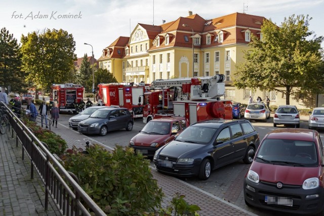 W sobotę, 6 października, w jednym z mieszkań w budynku przy ul. Warszawskiej, wybuchł pożar.