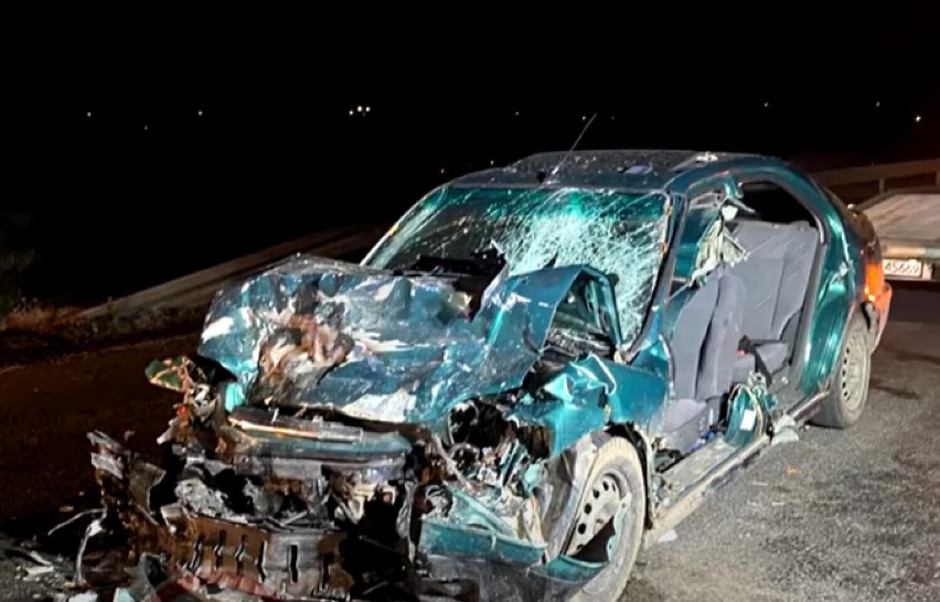 W wypadku w Żorach ucierpiał kierowca hondy i pasażer forda.