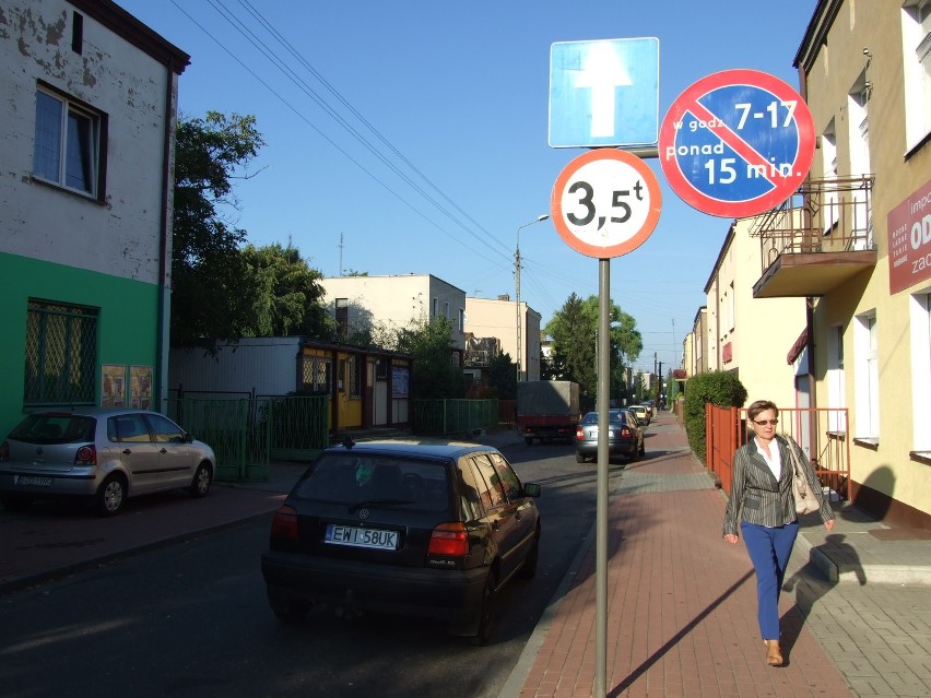 Wieluń: Nastawiali znaków, a parkingów nie ma