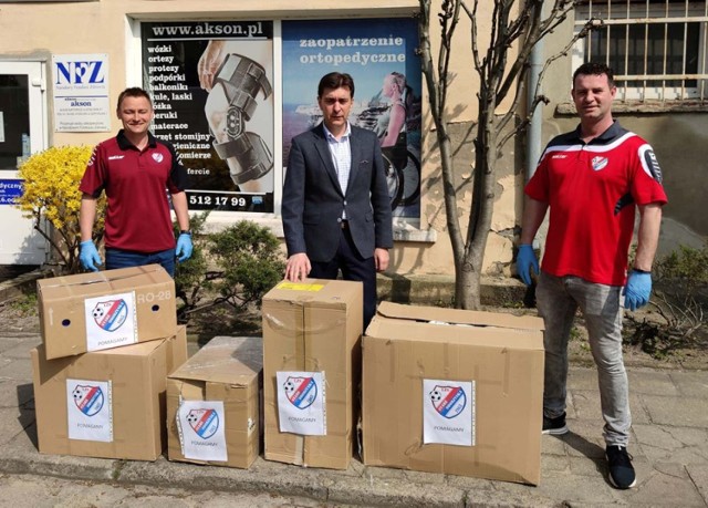 Klub piłkarski LZS Juna - Trans Stare Oborzyska przygotował dary dla szpitala powiatowego w Kościanie
