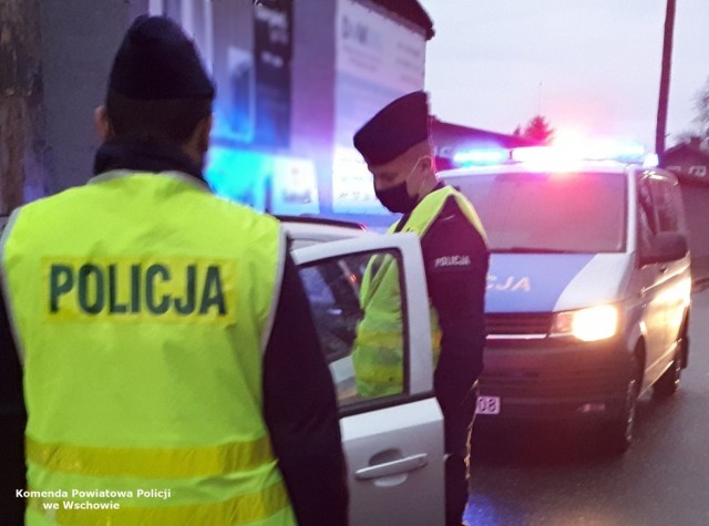 Ponad promil alkoholu w organizmie miał 27-letni mężczyzna, któryawanturował się w jednym ze wschowskich bloków