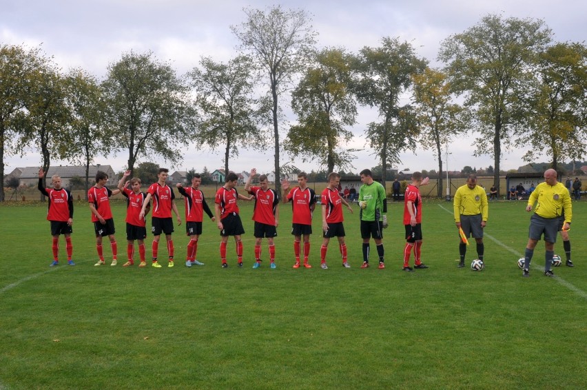 Dąbrówka Wlkp. Piłka nożna kl. A grupa Zielona Góra I  Sokół Dąbrówka Wlkp.- Błękitni Toporów 4:3 