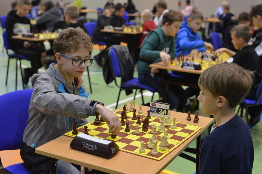 Turniej szachowy w Tucholi zgromadził ponad 120 zawodników