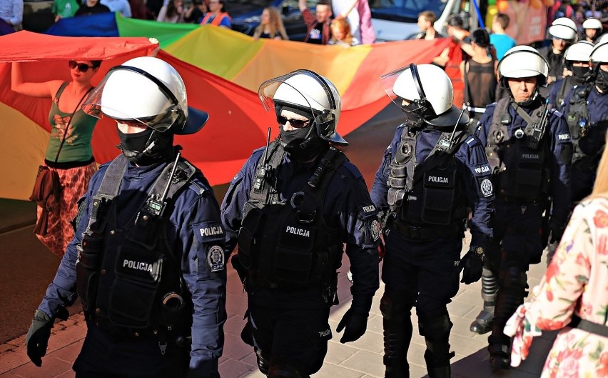 Kraków. Policja na Marszu Równości [ZDJĘCIA]                 