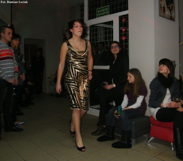 Pokaz mody Italian Factory oraz fryzura wykonana przez studio Renee. Fot. Damian Leciak