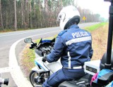 Motocyklista bez kasku i z promilami. Próbował uciekać policjantom