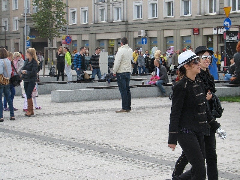 Częstochowa: Flash Mob Michael Jackson