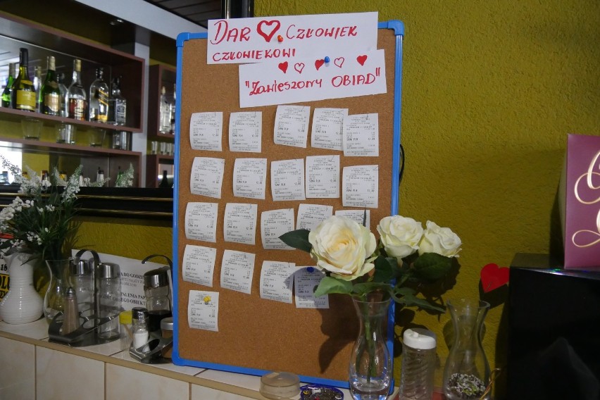 Restauracja Kolorowa w Legnicy rozpoczęła akcję "Zawieszony obiad" dla potrzebujących. Każdy może pomóc i kupić obiad za 12 zł!