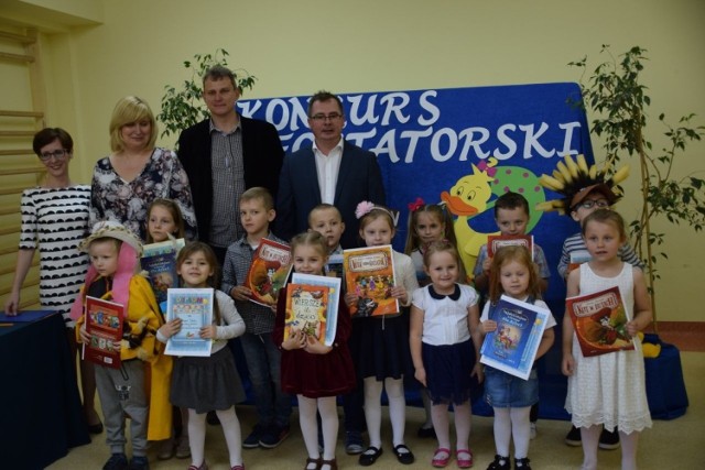 W Publicznej Szkole Podstawowej w Sędzinie (gm. Zakrzewo) zorganizowano konkurs recytatorski dla przedszkolaków w którym wzięły udział dzieci z gminy Zakrzewo i Bądkowo.