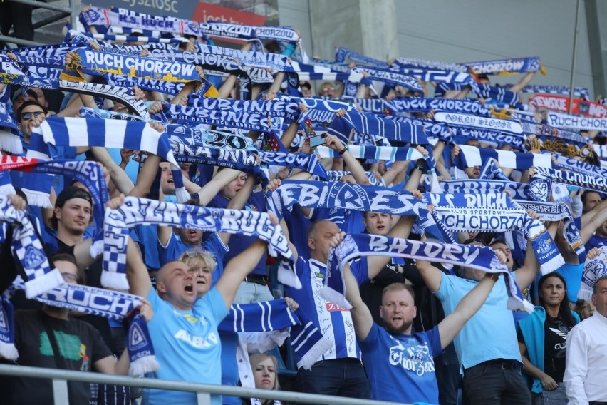 Fani Niebieskich przez cały sobotni mecz głośno dopingowali...
