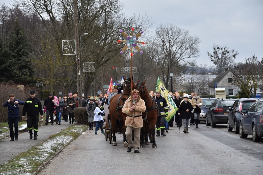 Orszak Trzech Króli w Lubostroniu [zdjęcia, wideo] 