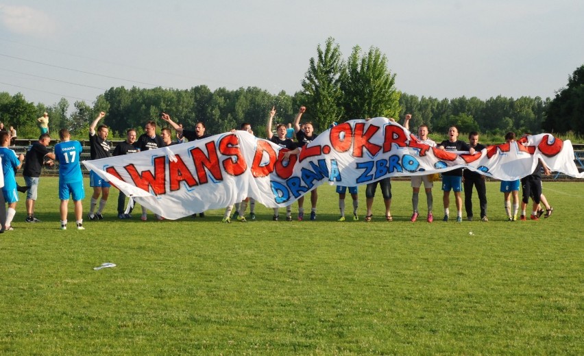 Drama Zbrosławice świętuję awans do okręgówki