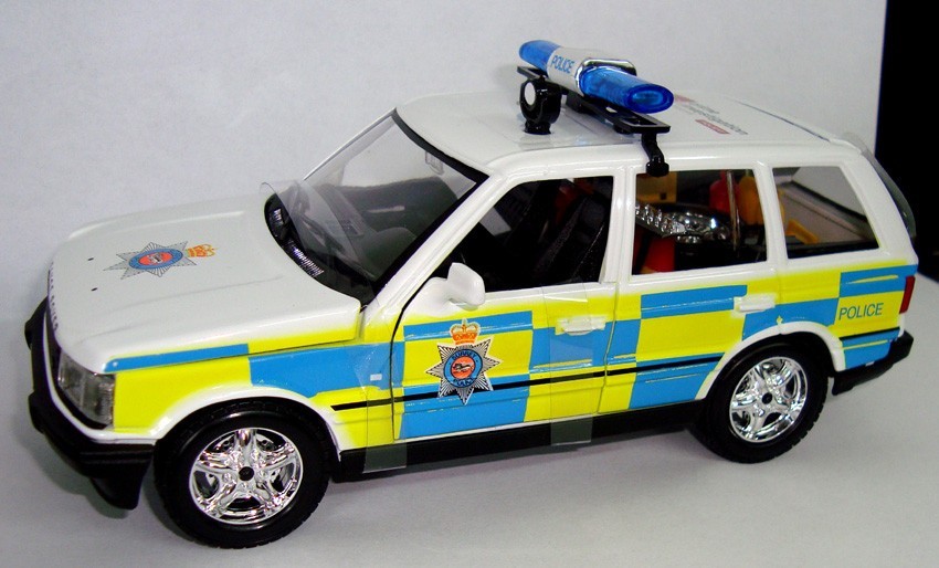 Wygraj wspaniałą miniaturę auta brytyjskiej policji!