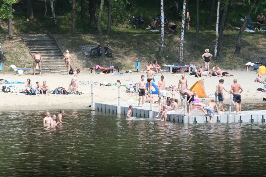 Balaton Wodzisław 2013. Zdjęcia z 20 czerwca. Na plaży pełno...