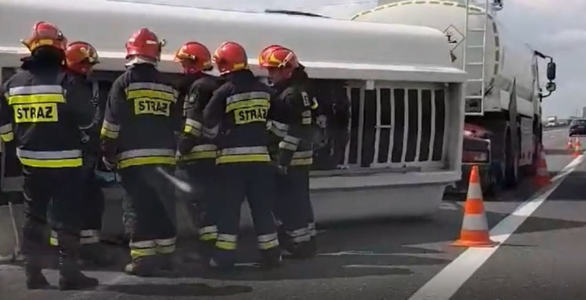 Na A4 w kierunku Wrocławia, przed bramkami przewróciła się...