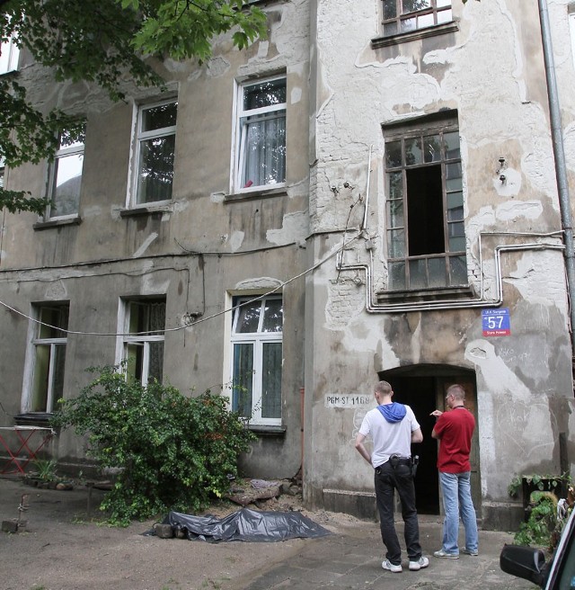 W Łodzi na 6 Sierpnia zginął, gdy z trzeciego piętra schodził po linie po wódkę