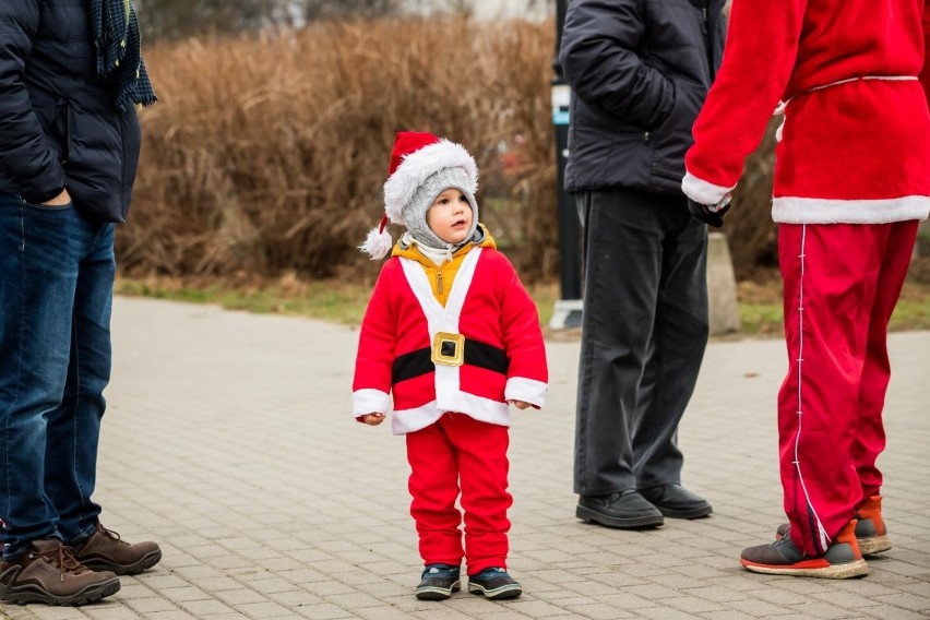 Rodzinny Bieg Mikołajkowy na Górzyskowie w Bydgoszczy [zdjęcia]