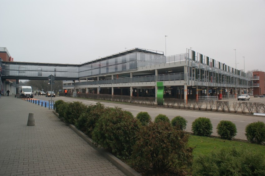 Nowy parking w Manufakturze w Łodzi. Trzy kondygnacje i aż 387 dodatkowych miejsc