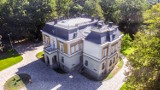 Piękny pałac na sprzedaż w Bielsku-Białej - zobacz ZDJĘCIA. Posiadłość zachwyca! To pałac Zipsera