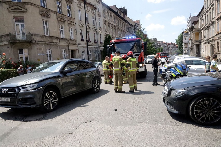 Wypadek na ulicy Łukasińskiego w Legnicy, zobaczcie zdjęcia