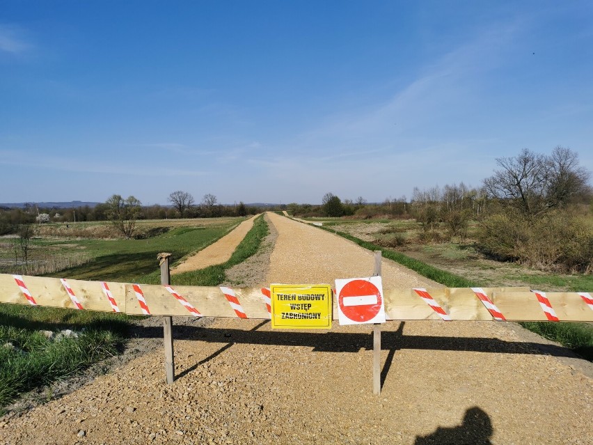 Zamknięty odcinek Wiślanej Trasy Rowerowej w Rozkochowie