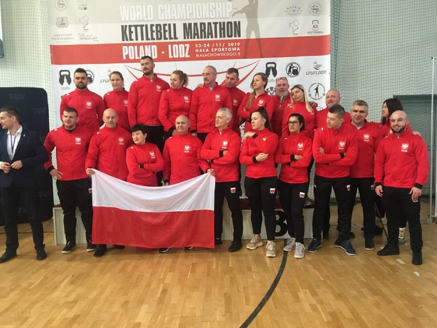 Kolejni kaliszanie dołączyli do medalistów mistrzostw świata w kettlebell. ZDJĘCIA