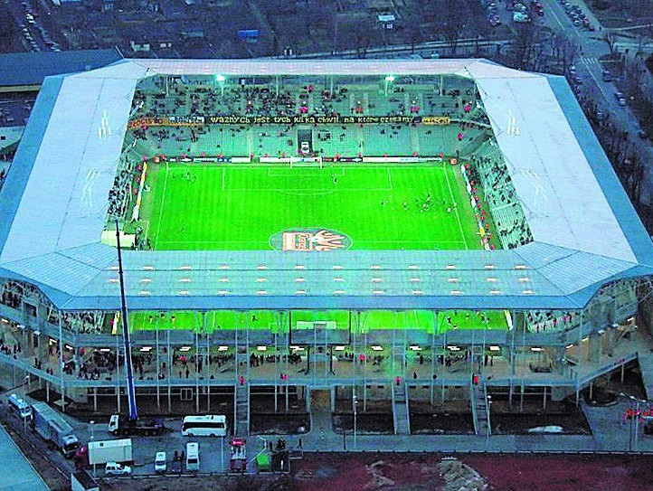 Ten piękny stadion powstał w Kielcach głównie z funduszy z...