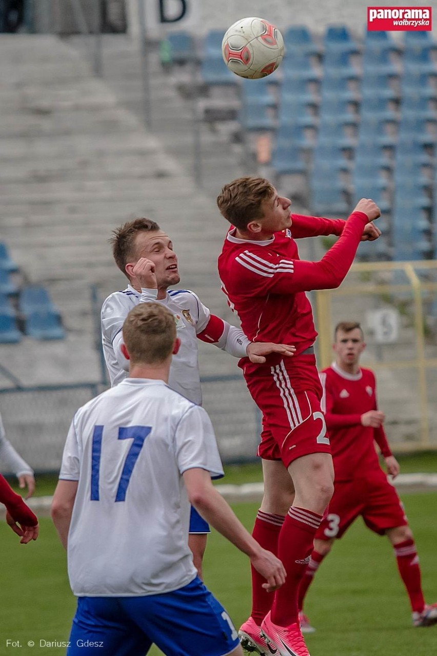 Piłkarze Górnika Wałbrzych przegrali 0:2 z rezerwami Górnika Zabrze