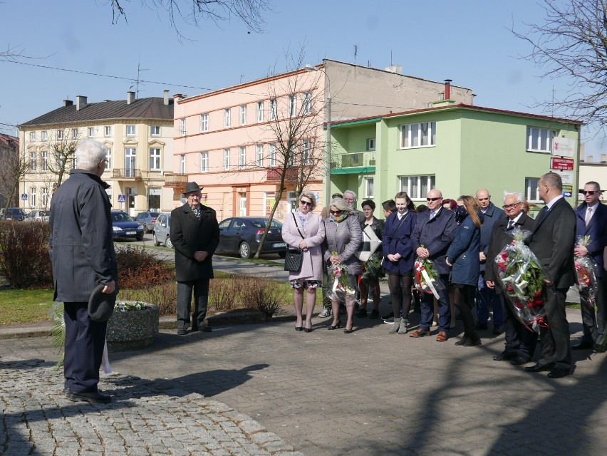 Dzień Pamięci Ofiar Zbrodni Katyńskiej w Żninie [zdjęcia] 