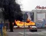 Pożar autobusu PKS na Jagiellońskiej w Bydgoszczy. Trzy zastępy strażaków w akcji [zdjęcia, wideo]