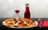 Gdzie na pizzę w Legnicy? Przedstawiamy lokale, które serwują ten włoski placek wraz z menu
