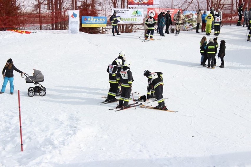 Strażacy z Bukowca na nartach