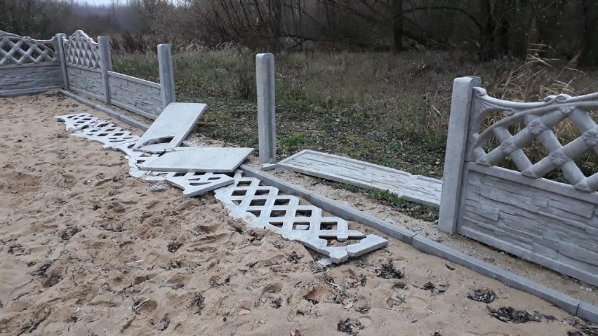 Wandale demolują kolejny, legnicki plac zabaw