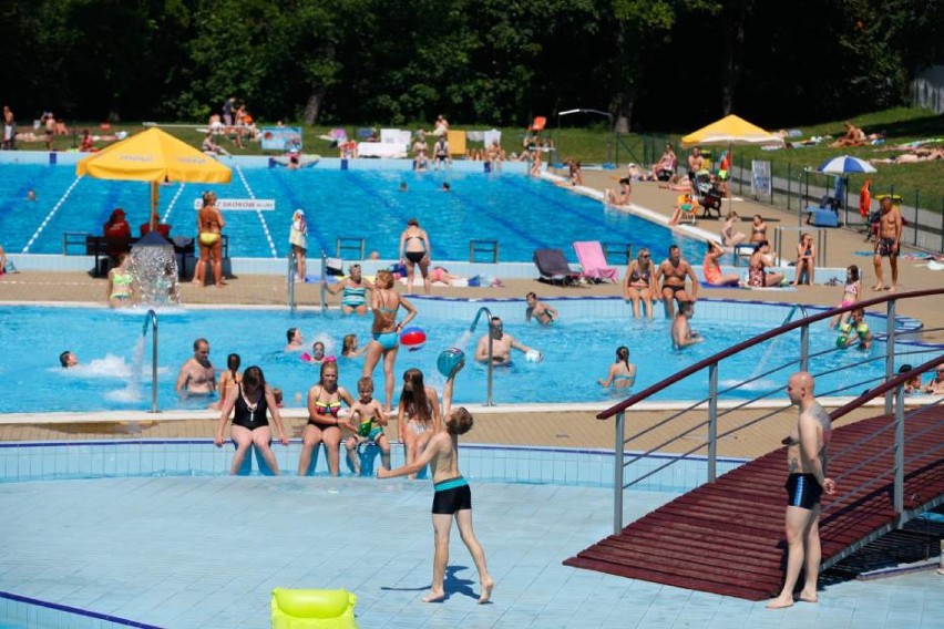 Basen Błękitna Fala w Opolu. 

Letni basen zacznie działać w...