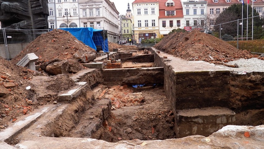 Wykopaliska archeologiczne na Starym Rynku w Bydgoszczy. Podglądamy pracę [zdjęcia, wideo] 