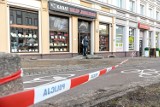 Napad na jubilera w Gdańsku Wrzeszczu. 22.01.2021 r. Napastnicy użyli gazu, uciekli ze zrabowaną biżuterią. Policja szuka sprawców