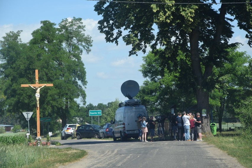 W samych Baranowicach na miejscu pracuje główny sztab policjantów