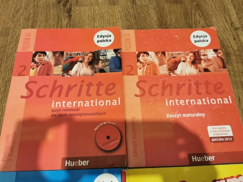 Podręczniki liceum, technikum: niemiecki, angielski, fizyka,...
