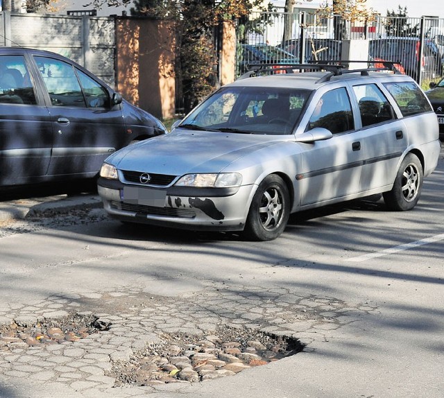 Przed zimą drogowcy naprawią 11 ulic w Łodzi