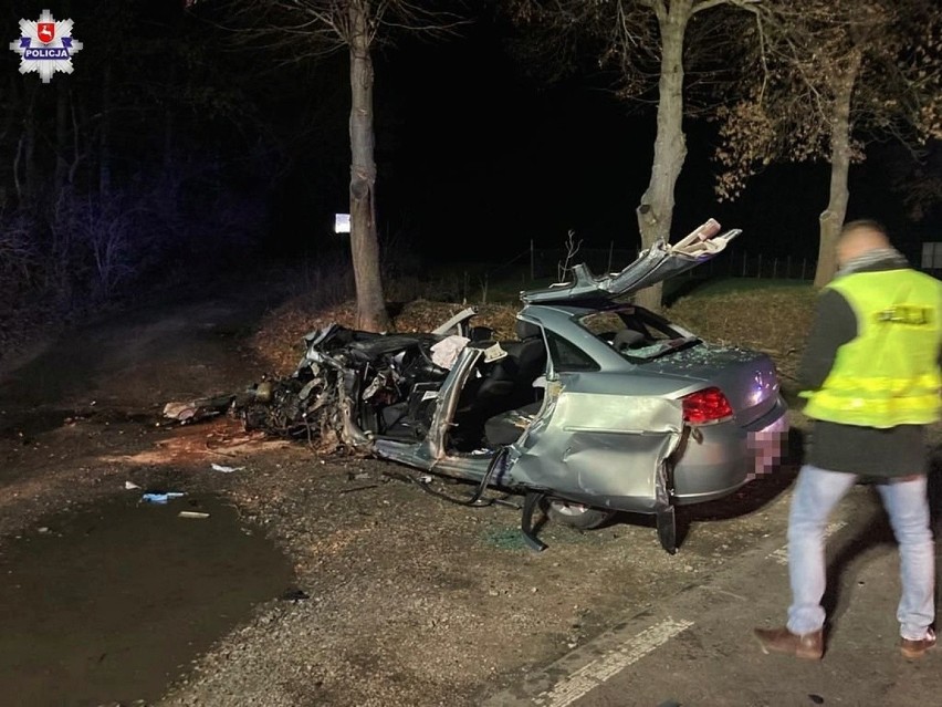 Hrubieszów. Tragiczny wypadek na obrzeżach miasta. Osobówka zderzyła się czołowo z ciężarówką