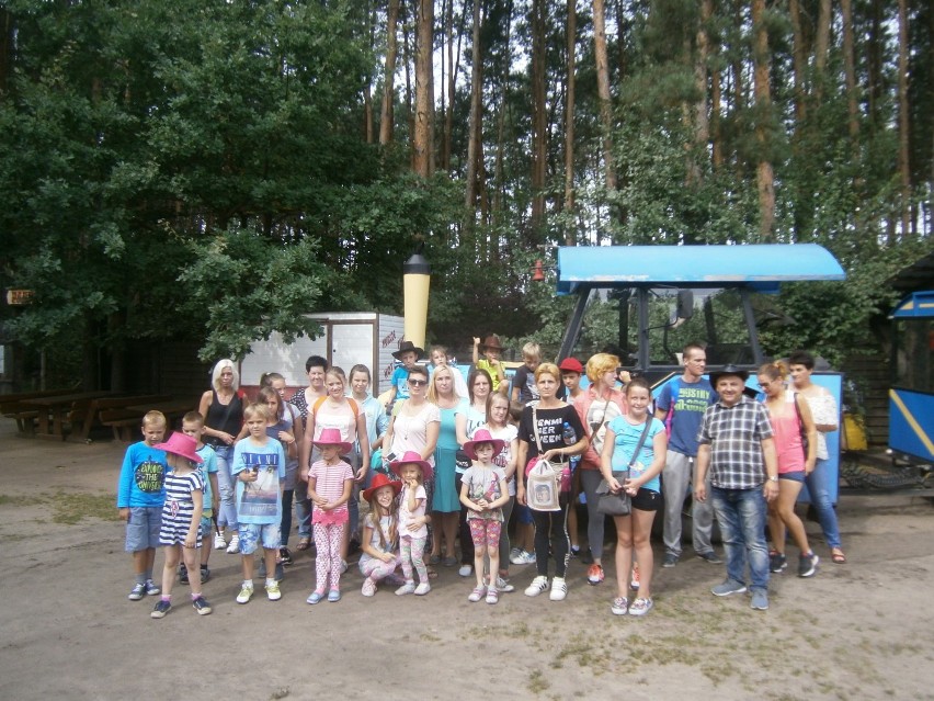 Grupa dzieci ze Świetlicy Socjoterapeutycznej w Golubiu–Dobrzyniu brała udział w wycieczce