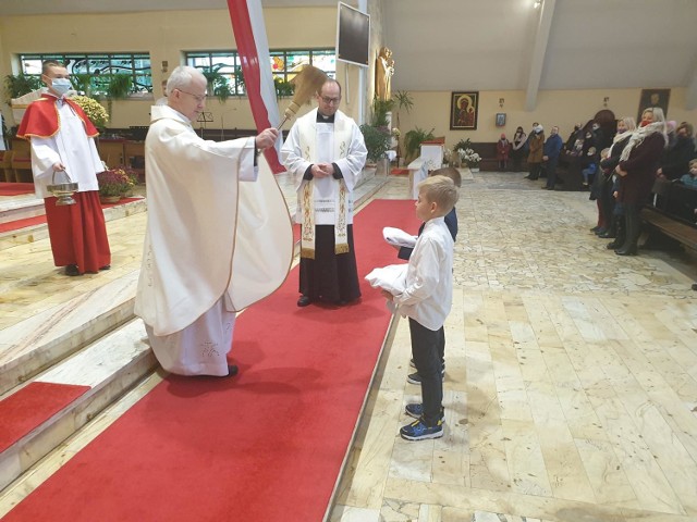 Liturgiczna Służba Ołtarza w parafii NMP Matki Kościoła i Św. Barbary w Bełchatowie