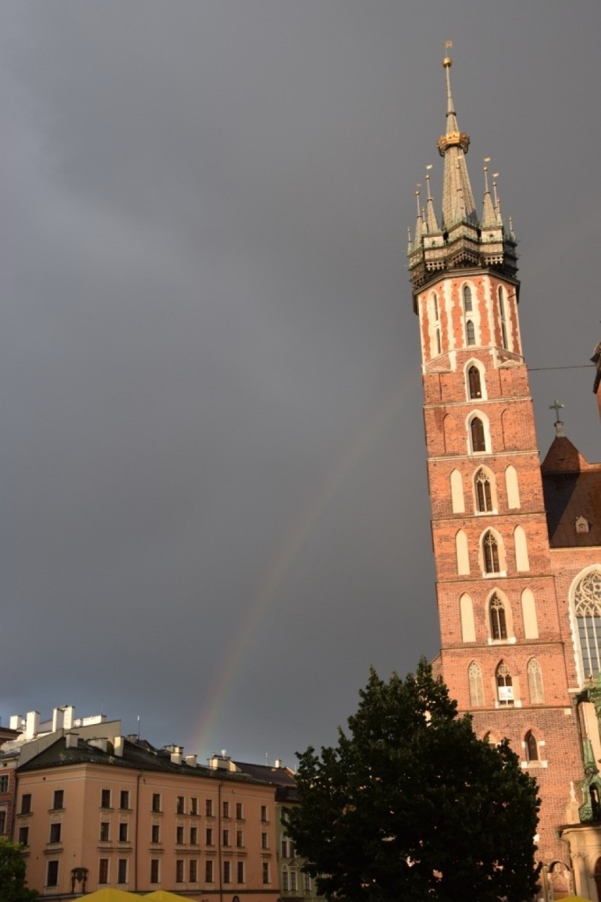 Piękna tęcza nad Krakowem [ZDJĘCIA]