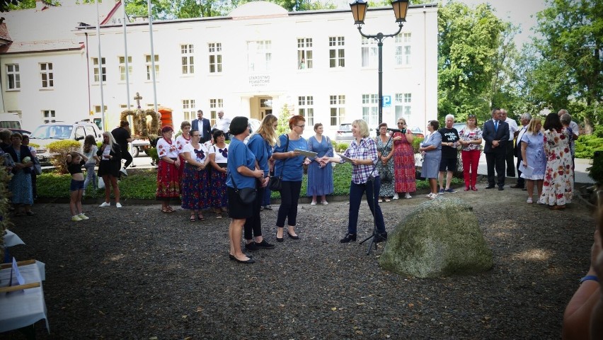 Podczas Powiatowego Konkursu Wieńców i Ozdób Dożynkowych...