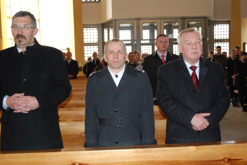 Jarocin: Odprawiono mszę św. w dniu 72. rocznicy drugiej masowej zsyłki Polaków na Sybir [FOTO]