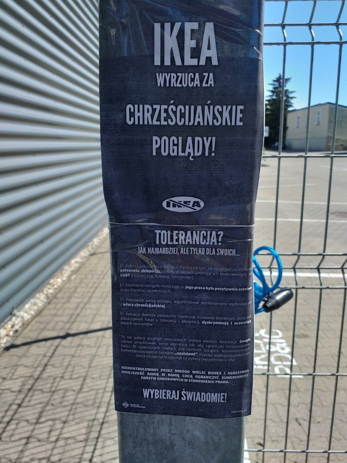 IKEA wyrzuca za chrześcijańskie poglądy" - akcja Młodzieży Wszechpolskiej |  Kraków Nasze Miasto